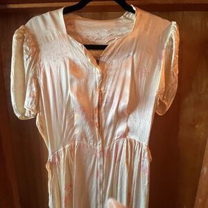 Kamore Vintage 50's House Dress Satin Long Zipper Front Tie Back Sm Ivory Floral